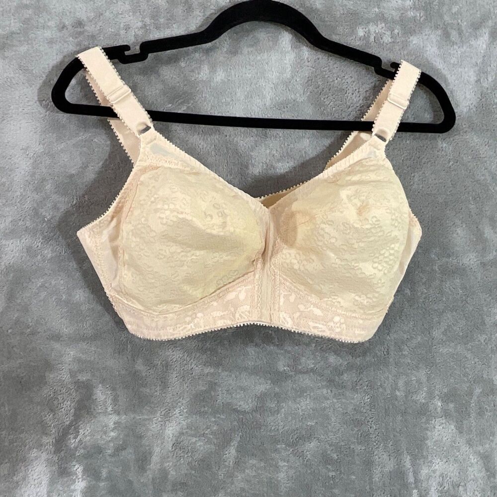Playtex Bra 38C women's Wide Straps No lining Padding or wire contains 84% Latex